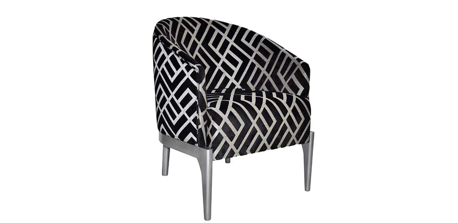 fauteuil en tissus noir et blanc