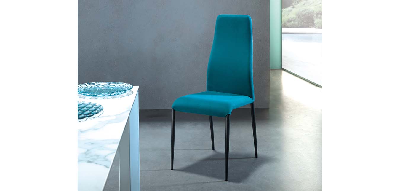 chaise de salle à manger bleue